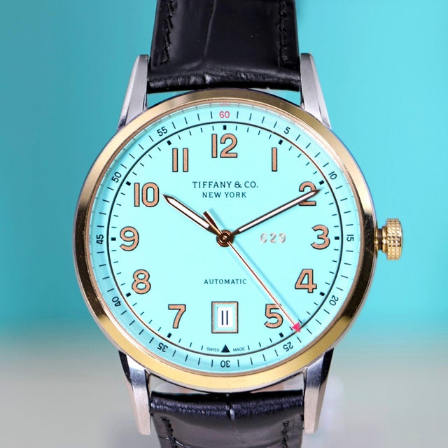 Contemporary Tiffany & Co. Ct60 Tiffany Blue Dial Two-Tone 40mm Full Set Watch For Sale - Image 3 of 18