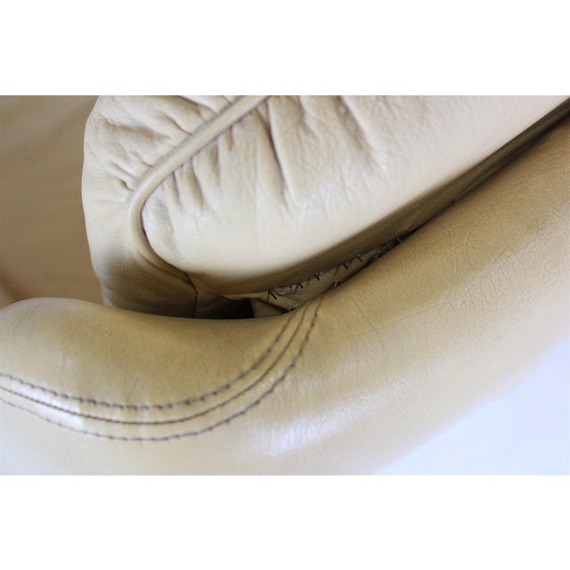 Vintage Finnish Leather Swivel Lounge Chair with Adjustable Recline from Peem, 1970s For Sale - Image 10 of 13