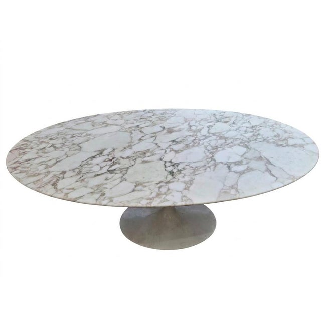 Metal Oval Tulip Table in Calacatta Marble by Eero Saarinen for Knoll International, 1980 For Sale - Image 7 of 7