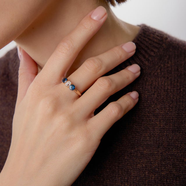 Early 20th Century Victorian Diamond Sapphire 14k Rose Gold Three Stone Ring, Size 7.25 For Sale - Image 4 of 6
