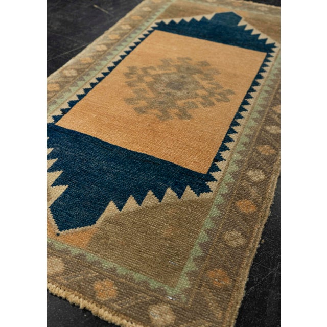 Textile Turkish Mini Rug Oriental Hand Knotted Vintage Rug 1'6" x 2'9" #21276 For Sale - Image 7 of 8