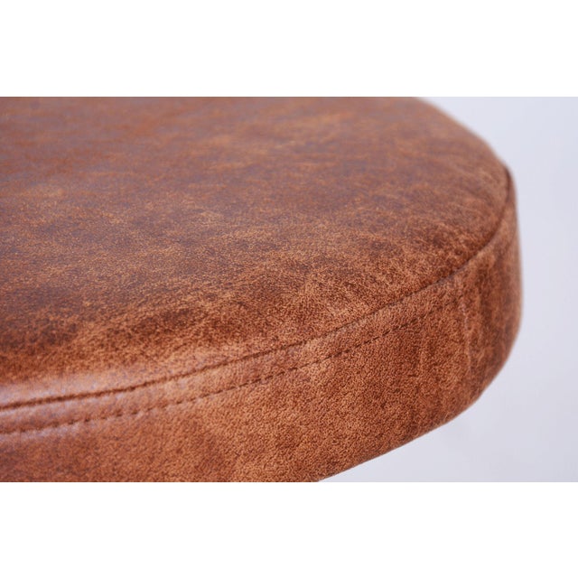 1930s Czech Bauhaus Chrome-Plated Steel Stools with Brown Leather Seats, 1939, Set of 2 For Sale - Image 5 of 8