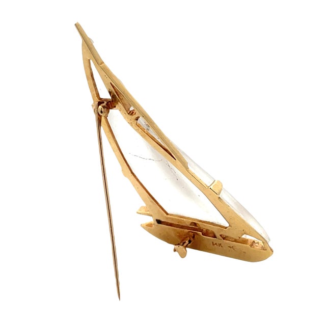 Mid 20th Century 14k Yellow Gold Carved Quartz Sailboat Brooch For Sale In New York - Image 6 of 8