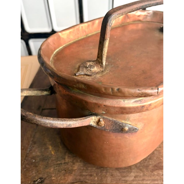 Antique Copper Daubiere or Brasiere Pot With Dovetailed Bottom and Hand Forged Handles and Top For Sale In New York - Image 6 of 12