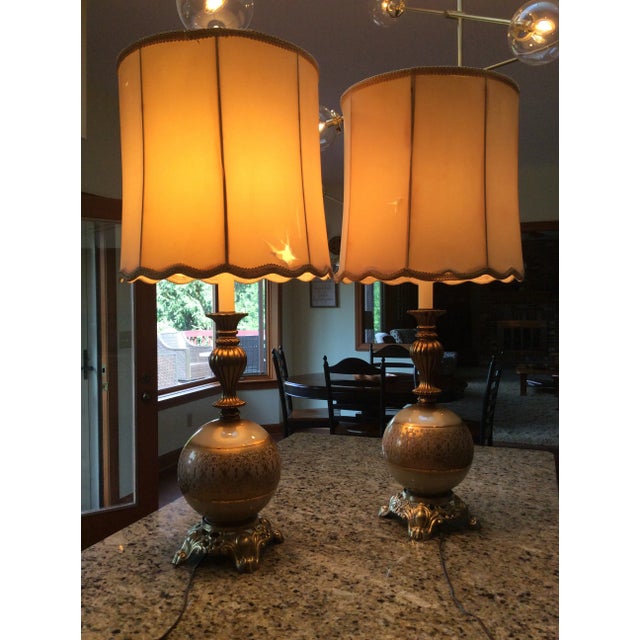 Gold Hollywood Regency Spelt Table Lamps With Original Silk Shades - a Pair For Sale - Image 8 of 13