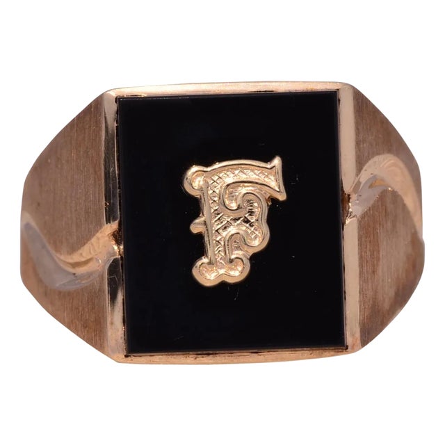 The Fati: Vintage Gentleman's Onyx and Carved F Initial Cocktail Ring in Yellow Gold For Sale