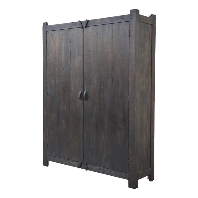 Rustic Cabinet in Reclaimed Heart Pine For Sale