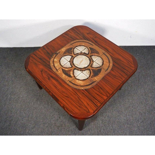 Object: Designer coffee table with slate top Epoch & style: 1960s / Midcentury : Timeless designer coffee table from the...