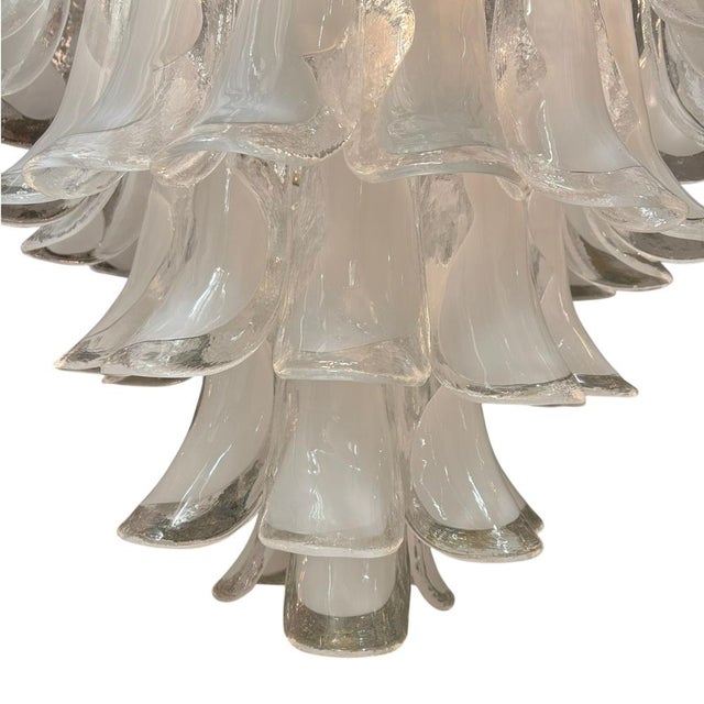 Mid-Century Modern White Calla Lily Chandelier in Murano Glass, 1980s For Sale - Image 3 of 5
