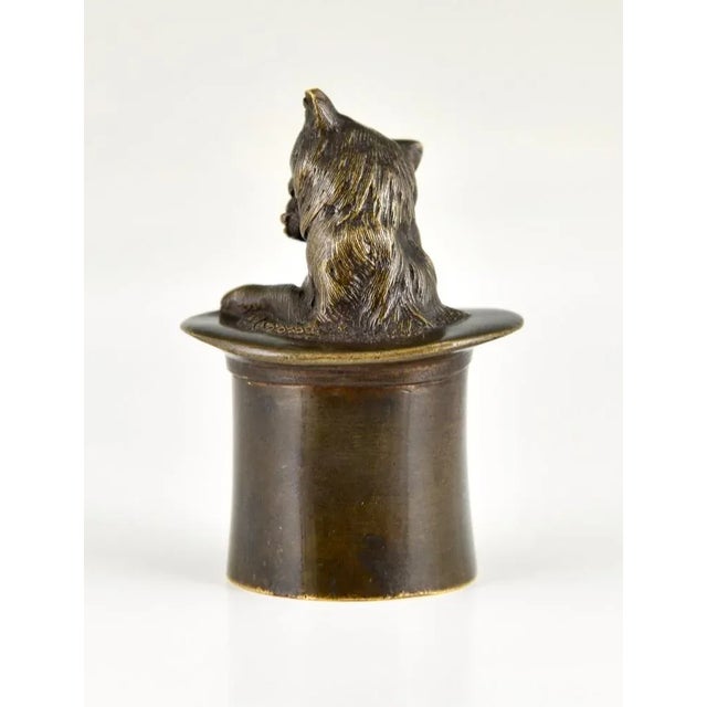 Late 19th Century Antique Bronze Table Bell Depicting Cat in a Top Hat, 1880 For Sale - Image 5 of 11