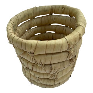 Small Round Vintage Storage Basket Made With Charleston Sea Grass For Sale