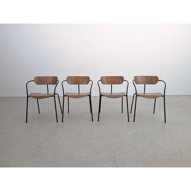 We are offering four of a total of 16 beautiful designer armchairs from the Danish quality manufacturer &Tradition for...