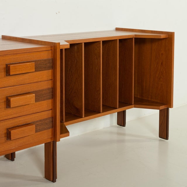 Mid-Century Italian Sideboard with Vinyl Records Compartment, 1970s For Sale - Image 11 of 13