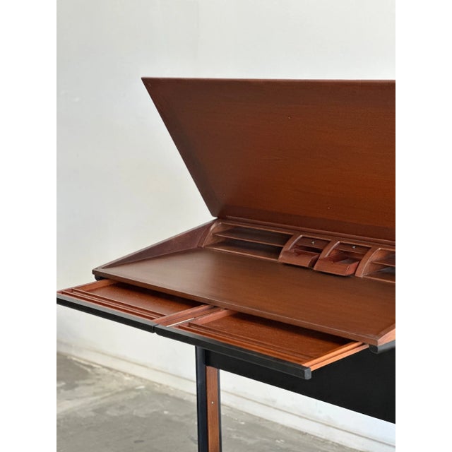 1970s Attributed to Herman Miller Standing Desk For Sale In Los Angeles - Image 6 of 18