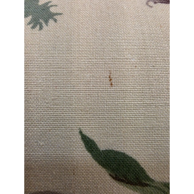 1980s Vintage Baker Furniture 3-Seat Linen Floral Roll Arm Sofa With Skirt For Sale - Image 5 of 10
