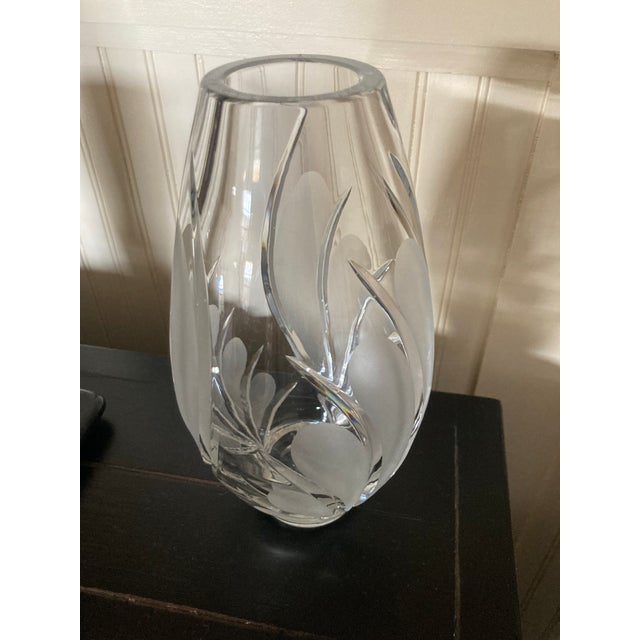This vase is very striking. It is a vintage Marquis Waterford Irish Coventry Posey cut crystal vase. It is a larger size...