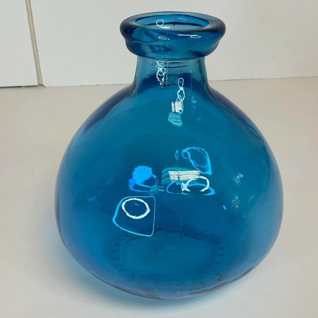 Glass Vintage Portuguese Hand Crafted Turquoise Glass Bulb Vase. For Sale - Image 7 of 8