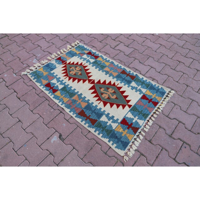 Art Deco 1980s Geometric Hand Knotted Wool Small Kilim Rug For Sale - Image 3 of 7