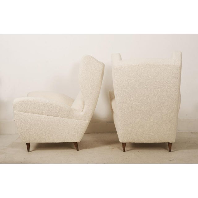 Cream Set of Lounge Chairs with Wingback in Cream Bouclé by Melchiorre Bega For Sale - Image 8 of 18