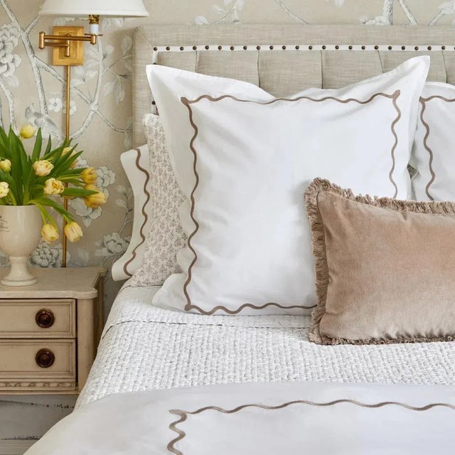 English Erin Gates x Kassatex Ripple King Duvet Cover in Taupe For Sale - Image 3 of 4