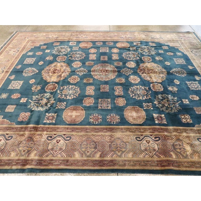 Mid 20th Century Galerie Shabab Collection Mid-20th Century Chinese Khotan Style Rug For Sale - Image 5 of 9