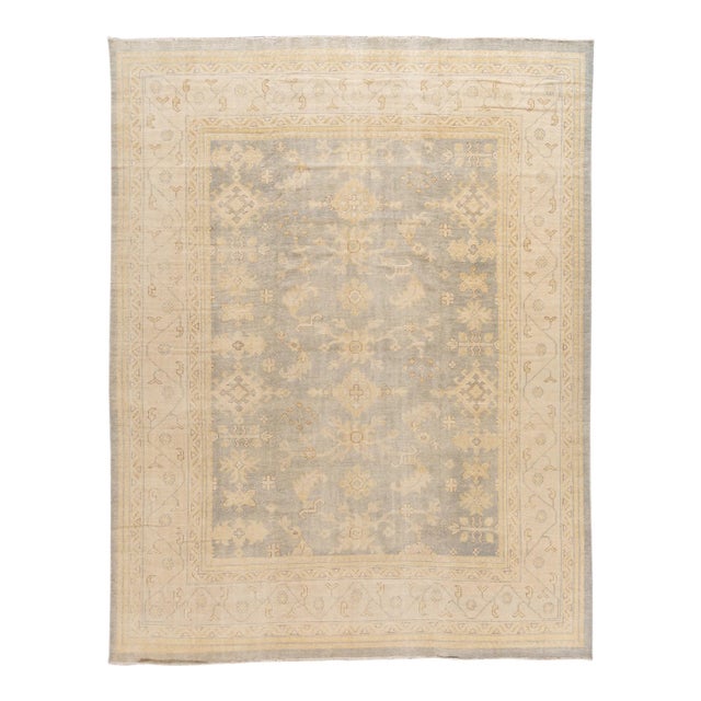 2010s Modern Oushak Style Wool Rug With Gray Handmade Floral Motif For Sale