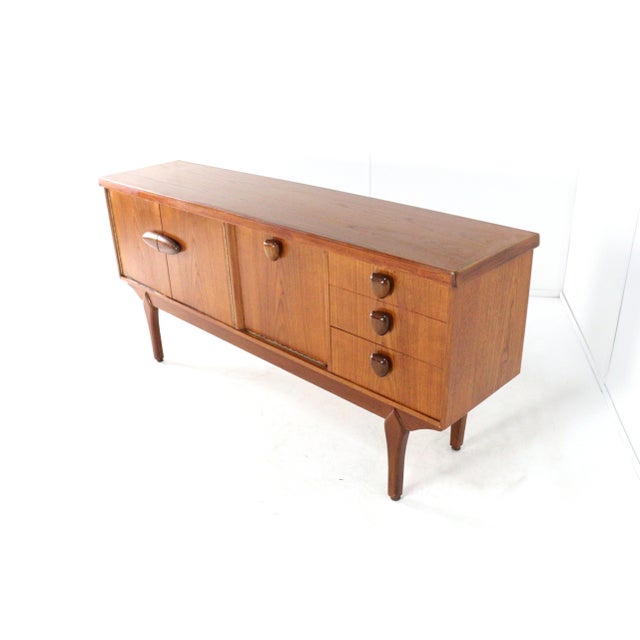 Brown Oxspring Sideboard from Jentique, 1960s For Sale - Image 8 of 11