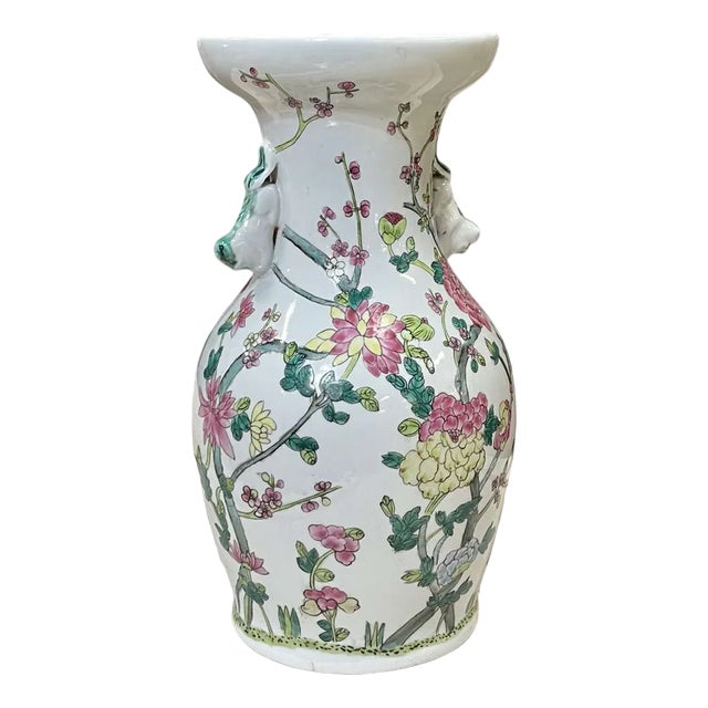 Early 20th Century Chinese Porcelain Vase For Sale