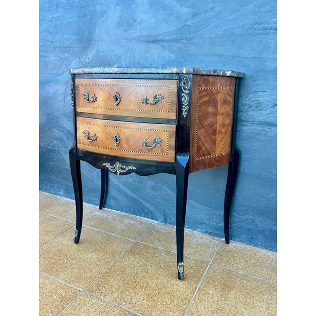 French Louis XV Style Marble Top Petite Commode, Mid-20th Century For Sale - Image 4 of 8