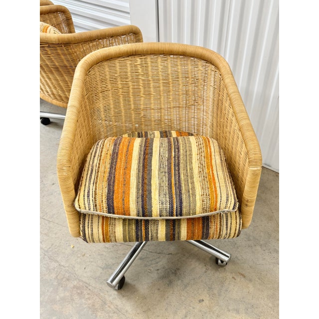 Mid-Century Modern Vintage Harvey Probber Style Wicker, Chrome and Upholstery Dining Chairs on Casters-Set of 4 For Sale - Image 3 of 9