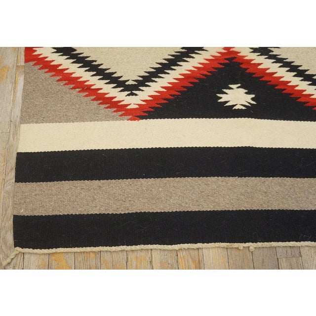 Dark Gray 1940s Gray Zig Zag Tribal Antique American Navajo Carpet 3'9" X 6' Flatweave Wool Rug For Sale - Image 8 of 11