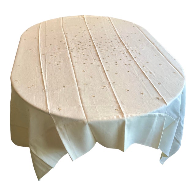 1990s Bergdorf Goodman Pure Linen Rectangular Tablecloth With Gold Star Flakes Embroidery For Sale