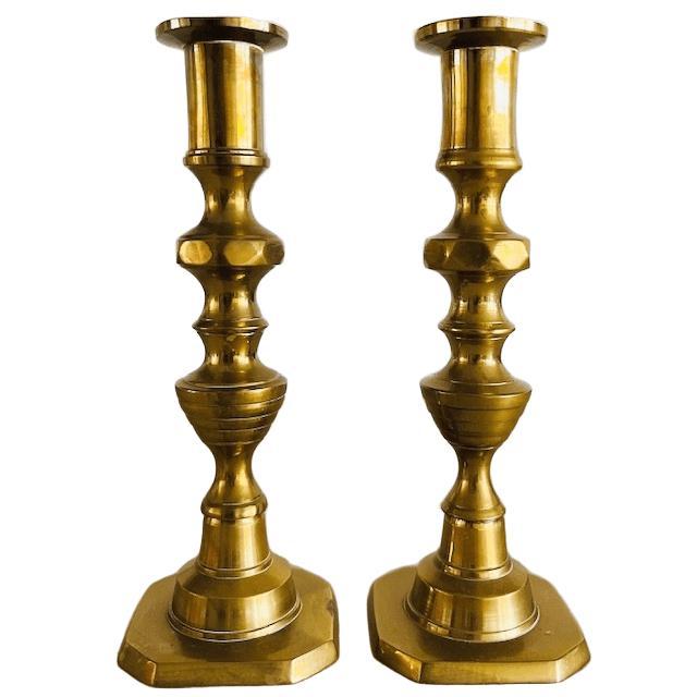 Antique English Brass Pusher Candlesticks, 1890s, Set of 2 For Sale - Image 11 of 11