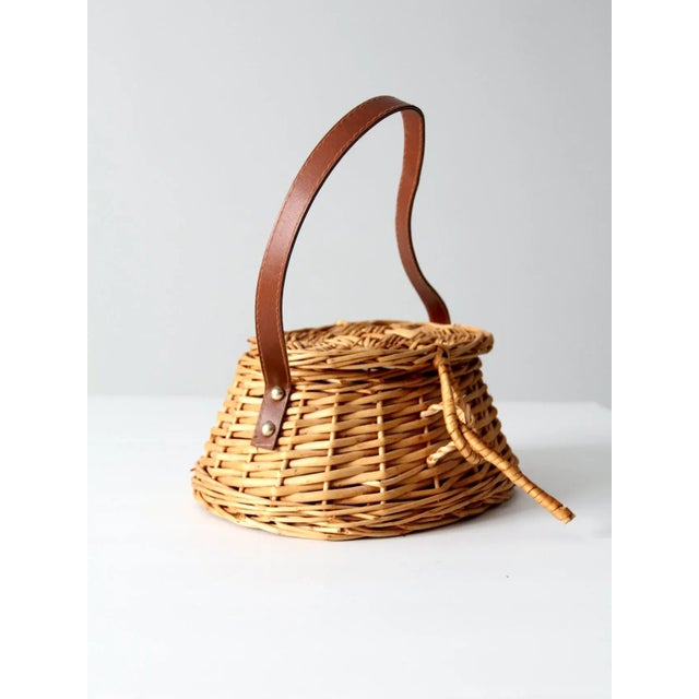 Mid 20th Century Vintage Wicker Carrying Basket For Sale - Image 5 of 9