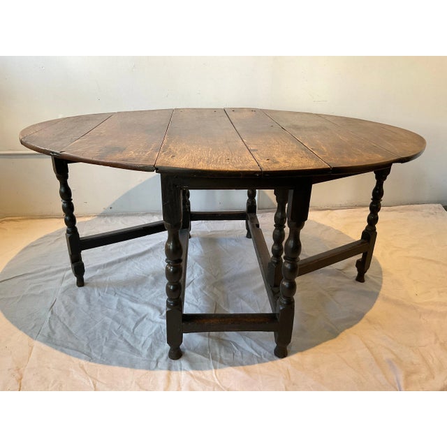 Early 19th Century 1820s English William and Mary Gateleg Table For Sale - Image 5 of 12