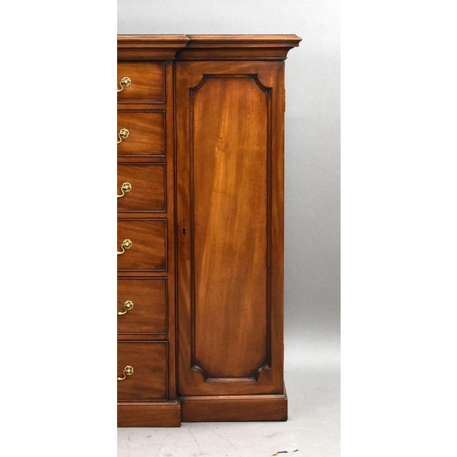 Antique Victorian Mahogany Sideboard, 1860 For Sale - Image 4 of 12