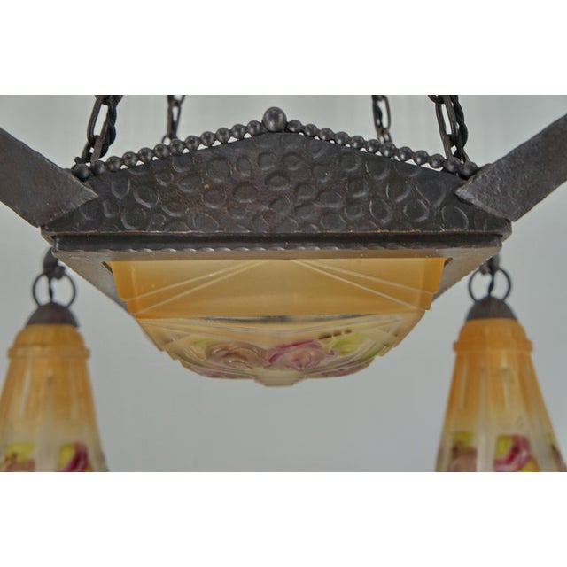 Ebony French Art Deco Chandelier by Vasseur & Ejg 1920s - Amber Glass & Wrought Iron For Sale - Image 8 of 10