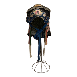 Late 19th Century Chinese Scholar's Silk Hat. Black Silk With Long Tail.