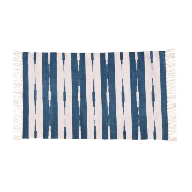 Boho Chic Hyacinth Rug, 5x8, Royal Blue & White For Sale - Image 3 of 3