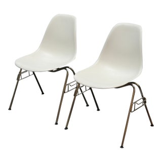 Charles and Ray Eames for Herman Miller White Molded Plastic Stackable Side Chairs, Pair For Sale