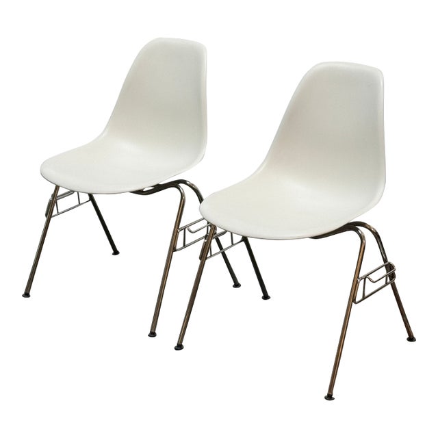 Charles and Ray Eames for Herman Miller White Molded Plastic Stackable Side Chairs, Pair For Sale