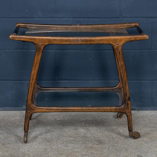 Mid-Century Modern Vintage Italian Drinks Trolley in the style of Cesare Lacca, 1960 For Sale - Image 3 of 16