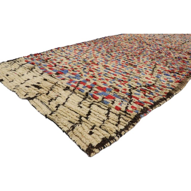21455 Vintage Berber Moroccan Azilal Rug, 04'11 x 10'00. This hand-knotted wool vintage Moroccan Azilal rug beckons with...