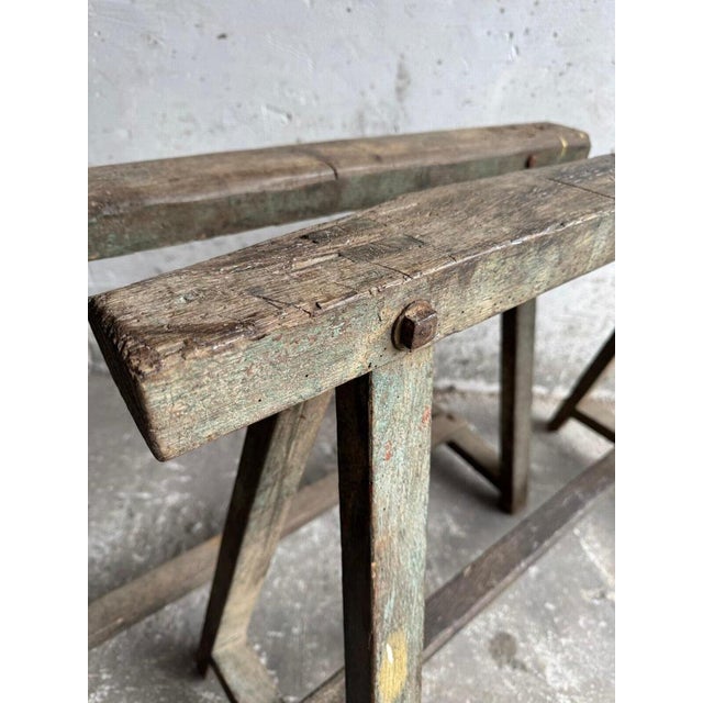 Set of 2 industrial wooden trestles - 1940s Characterful set of two wooden trestles from the 1940s. These robust and...