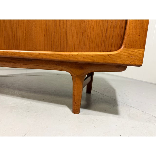 Oak Sideboard by Johannes Andersen for Silkeborg, 1960s For Sale - Image 17 of 18