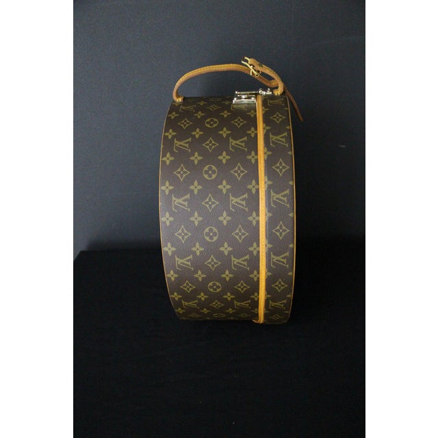 Round Monogram Canvas Hat Box by Louis Vuitton, 1980s For Sale - Image 9 of 17