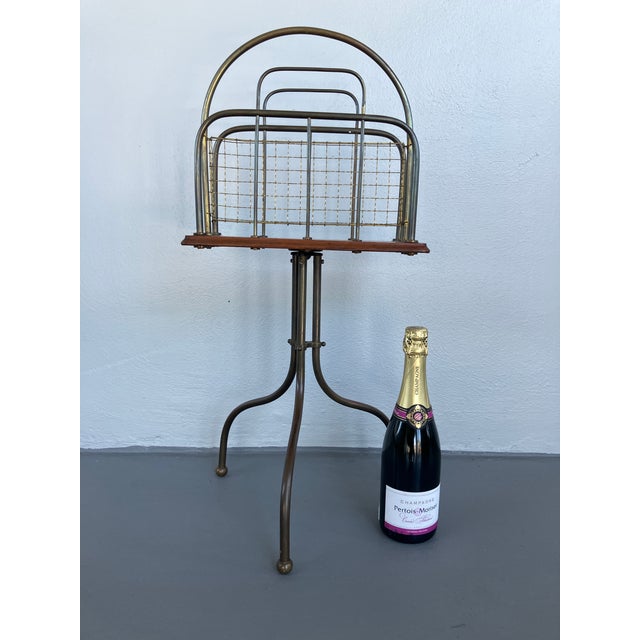 Edwardian Revolving Book or Magazine Stand in Brass and Oak, Circa 1900 For Sale In Miami - Image 6 of 12
