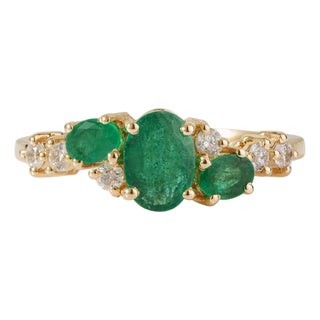14k Gold 1.09ct Natural Oval Emerald & Diamond Cluster Ring Size 8 For Sale