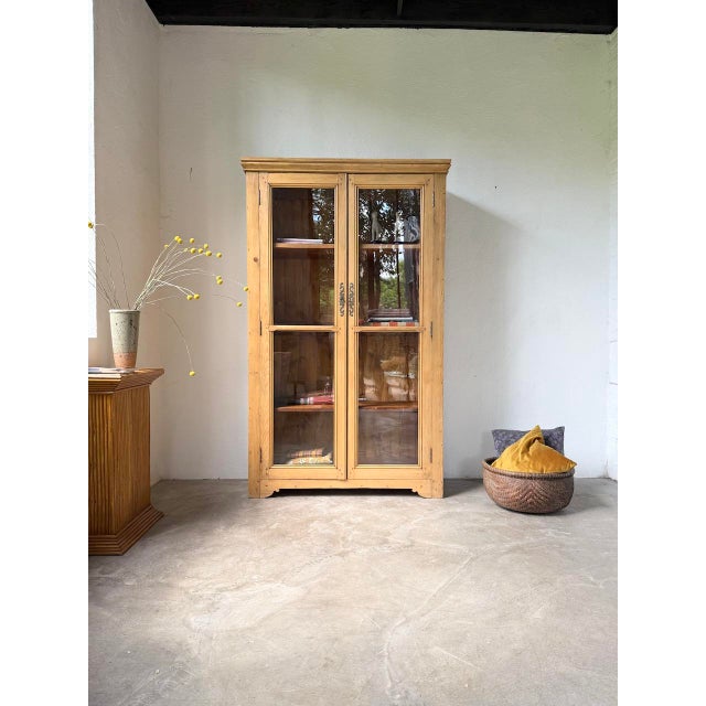 Vintage Display Cabinet in Pine and Glass, 1950 For Sale - Image 11 of 18