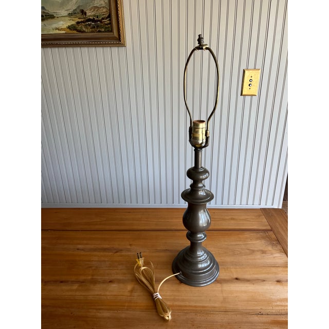 1960s Hollywood Regency Tall Enameled Brass Table Lamp For Sale - Image 4 of 6